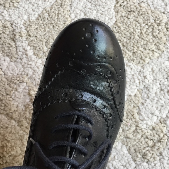 3” Leather Heels 35-1/2 - Picture 5 of 8